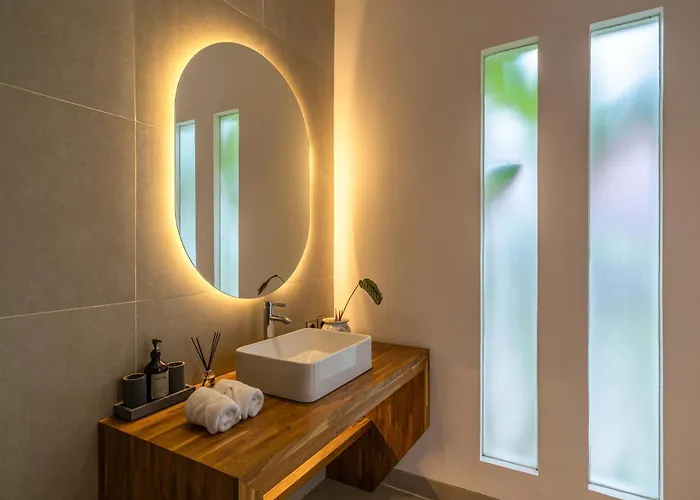Rosita - Stunning 5br - Sauna, Gym, Rice Field Views أوبود
