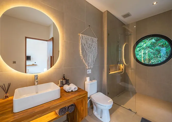 Rosita - Stunning 5br - Sauna, Gym, Rice Field Views أوبود