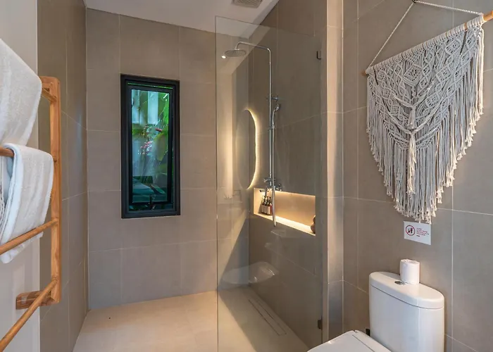 Rosita - Stunning 5br - Sauna, Gym, Rice Field Views فيلة