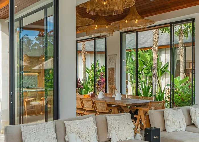 Rosita - Stunning 5br - Sauna, Gym, Rice Field Views فيلة