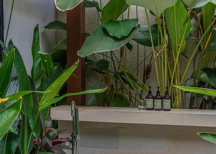 Rosita - Stunning 5br - Sauna, Gym, Rice Field Views أوبود